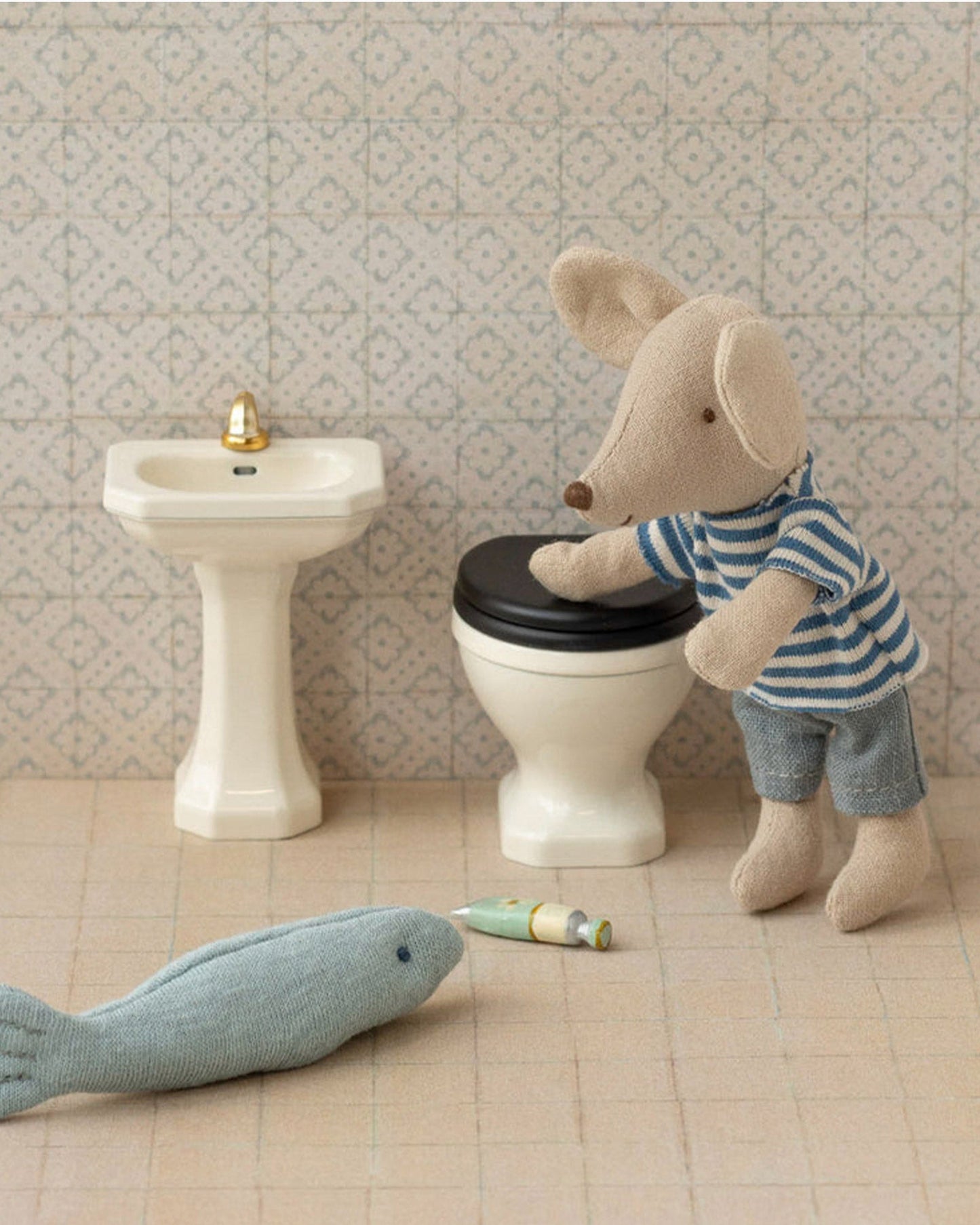 Maileg Bathroom Sink